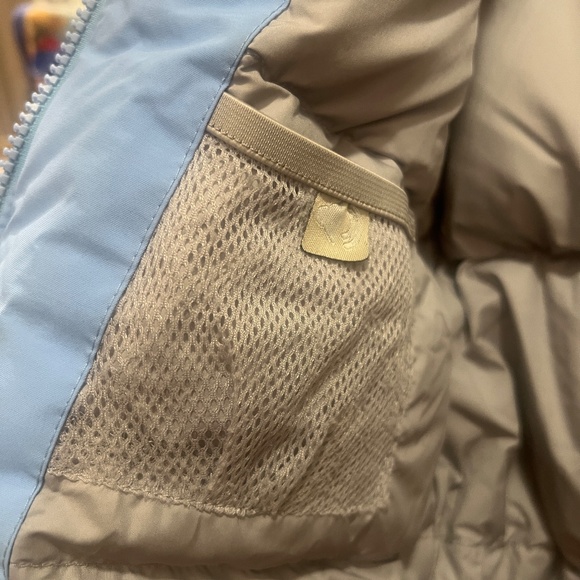 THE NORTH FACE Girl's Down Filled Hooded Jacket - Picture 7 of 10